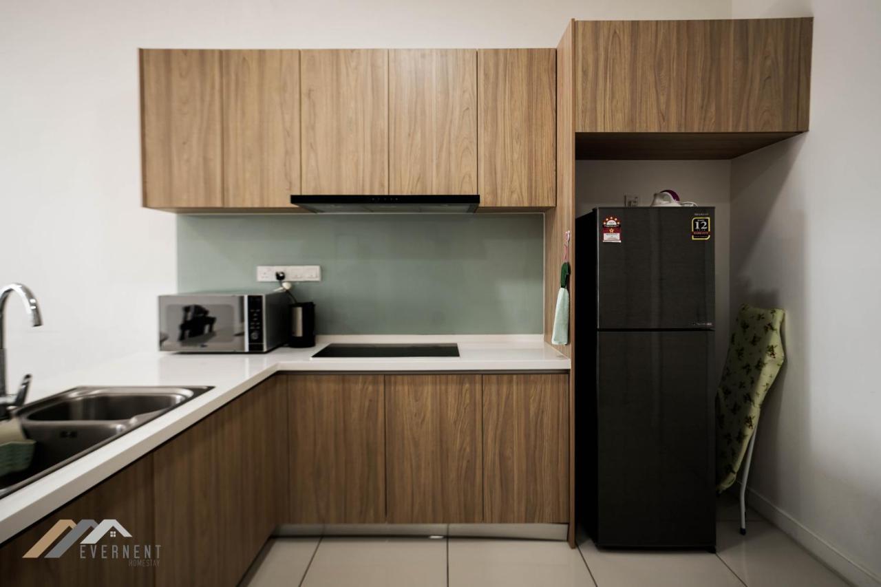 Marina Times Square Homestay By Evernent Miri Esterno foto