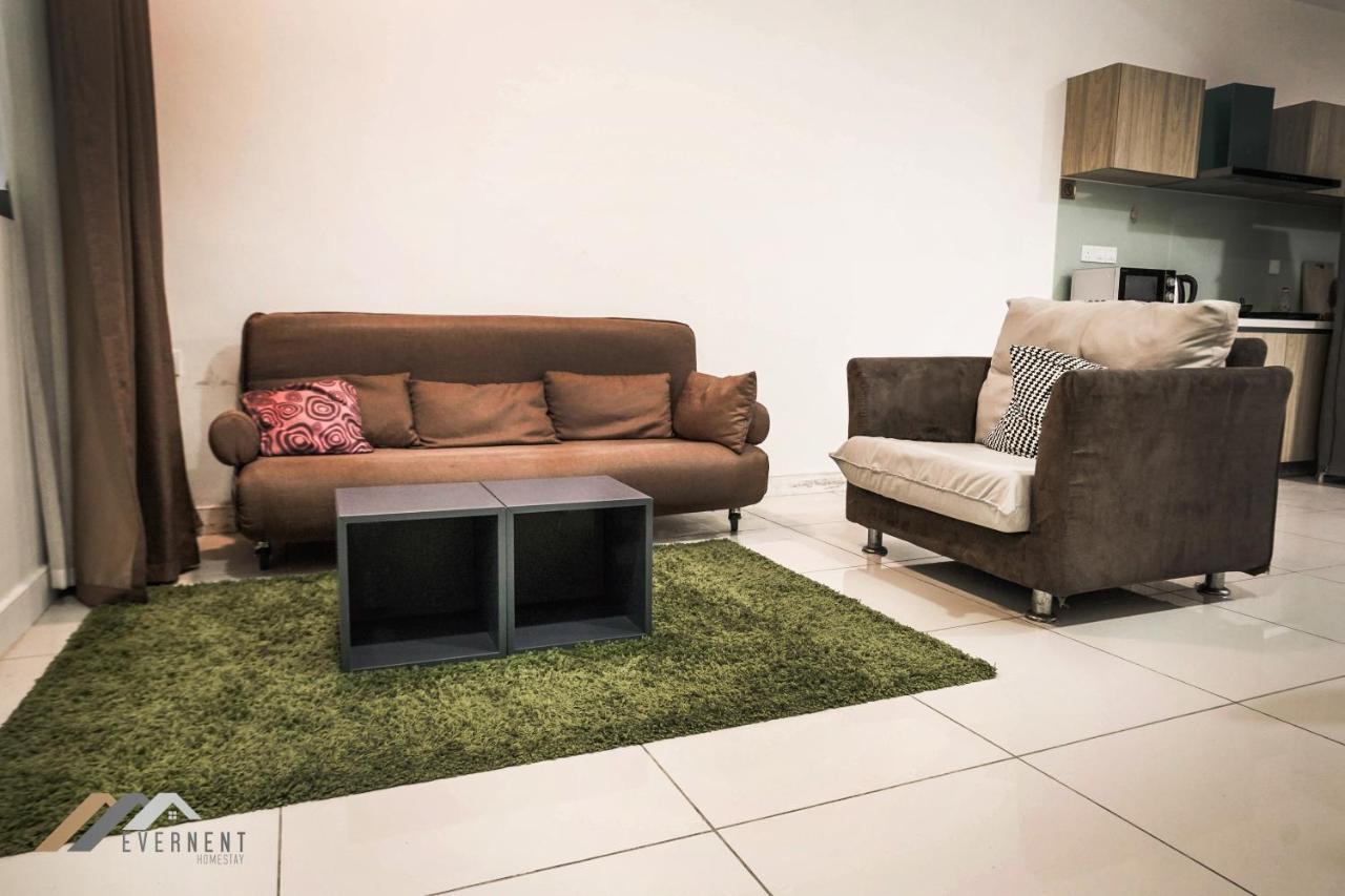 Marina Times Square Homestay By Evernent Miri Esterno foto