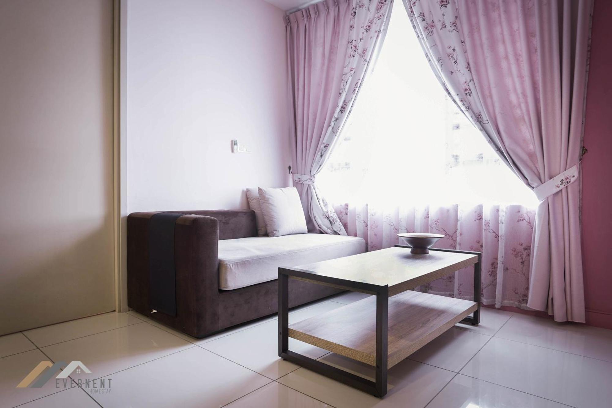 Marina Times Square Homestay By Evernent Miri Esterno foto