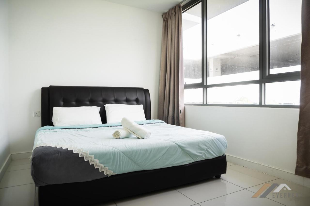 Marina Times Square Homestay By Evernent Miri Esterno foto