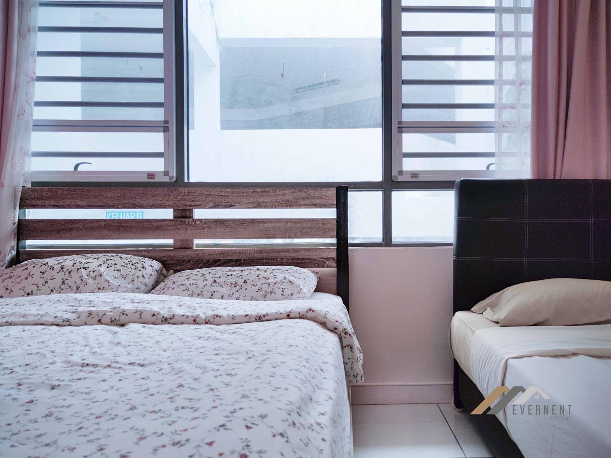 Marina Times Square Homestay By Evernent Miri Esterno foto